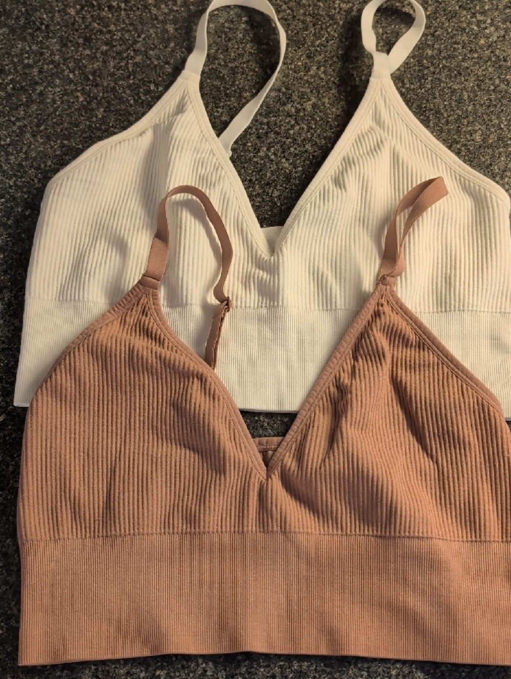 Seamless Ribbed Bralette - Picture 2 of 4